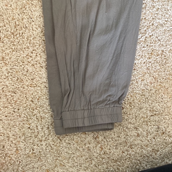 Forever 21 Pants - Picture 2 of 2